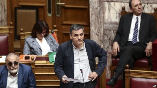 Парламент Греции принял новые меры жёсткой экономии - ảnh 1